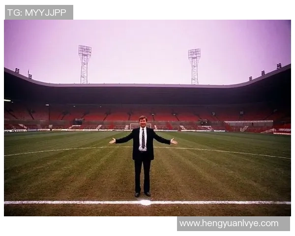 所罗门足球明星的崛起与成就分析：从天才少年到国际球场的传奇之路